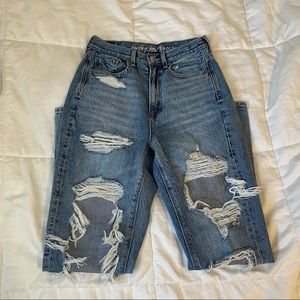 american eagle ripped mom jeans